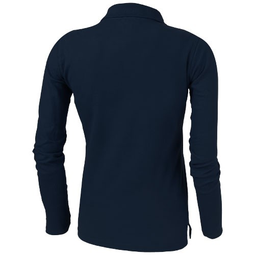 Polo en maille piquée : une texture agréable à porter.