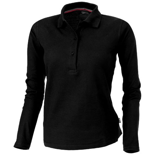 Polo en coton peigné 100% : douceur et respirabilité.